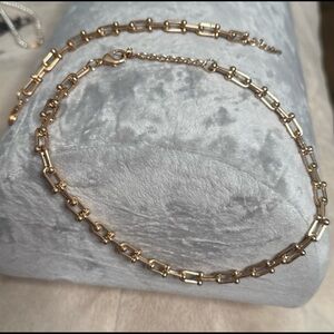 Tiffany like set ( necklace and bracelet) gold color like new